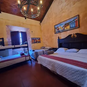  Hotel California Guatemala